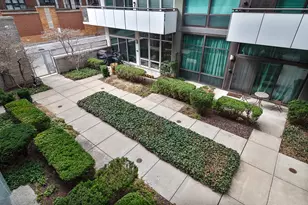 650 W Wayman St, Chicago, IL 60661 - Photo 5