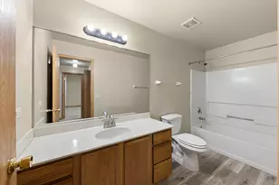 1457 McClure Rd, Aurora, IL 60505 - Photo 15