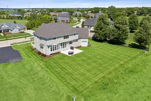 995 Redbud Ln, Sugar Grove, IL 60554 - Photo 61