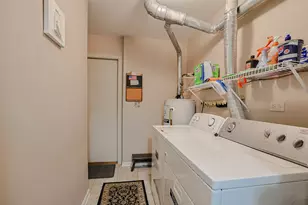 1011 Brentwood Cir, Buffalo Grove, IL 60089 - Photo 19