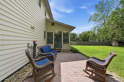 28W118 Hillview Drive, Naperville, IL 60564 - Photo 35