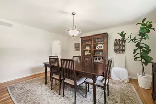 28W118 Hillview Dr, Naperville, IL 60564 - Photo 21