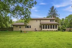 28W118 Hillview Dr, Naperville, IL 60564 - Photo 39