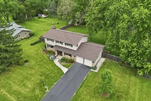 28W118 Hillview Dr, Naperville, IL 60564 - Photo 45