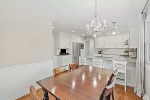 28W118 Hillview Dr, Naperville, IL 60564 - Photo 17