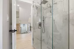 4431 N Marmora Ave, Chicago, IL 60630 - Photo 17