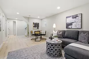 4431 N Marmora Ave, Chicago, IL 60630 - Photo 23
