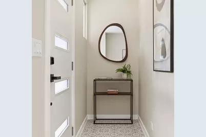 4431 N Marmora Avenue, Chicago, IL 60630 - Photo 3