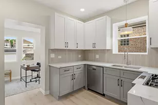 4431 N Marmora Ave, Chicago, IL 60630 - Photo 11