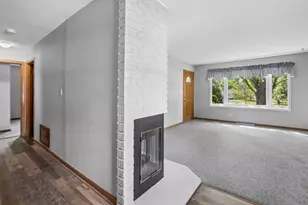 215 Brice Ave, Mundelein, IL 60060 - Photo 7