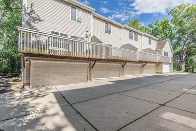 312 W Treehouse Lane, Round Lake, IL 60073 - Photo 27