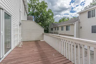 312 W Treehouse Lane, Round Lake, IL 60073 - Photo 17