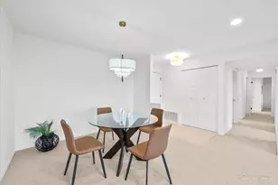 1400 N Yarmouth Pl, Mount Prospect, IL 60056 - Photo 11