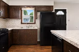 11824 S Leclaire Ave, Alsip, IL 60803 - Photo 9