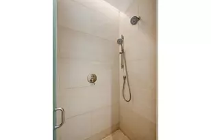 159 E Walton Pl, Chicago, IL 60611 - Photo 23