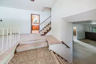 304 Dartmoor Dr, Crystal Lake, IL 60014 - Photo 3
