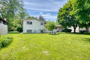 304 Dartmoor Dr, Crystal Lake, IL 60014 - Photo 29