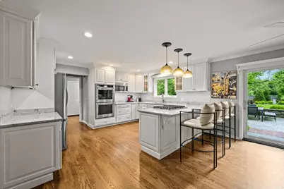 150 N Suffolk Lane, Lake Forest, IL 60045 - Photo 9