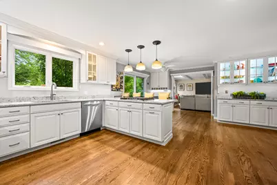 150 N Suffolk Lane, Lake Forest, IL 60045 - Photo 11