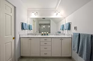 150 N Suffolk Ln, Lake Forest, IL 60045 - Photo 25