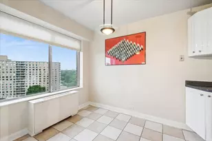 7033 N Kedzie Ave, Chicago, IL 60645 - Photo 5