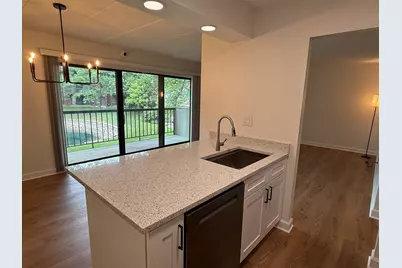 140 E Fountainview Lane #2B, Lombard, IL 60148 - Photo 3