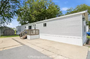 8 Berry Ln, Bourbonnais, IL 60914 - Photo 23
