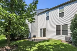 565 Conservatory Ln, Aurora, IL 60502 - Photo 15