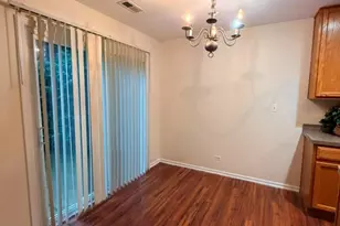 565 Conservatory Ln, Aurora, IL 60502 - Photo 5