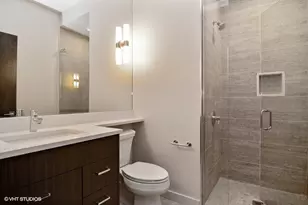 2742 N Lincoln Ave, Chicago, IL 60614 - Photo 11