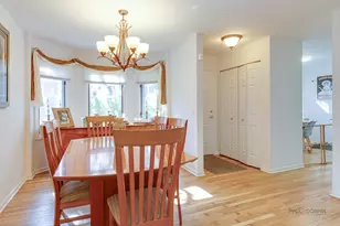 73 Woodstone Dr, Buffalo Grove, IL 60089 - Photo 11