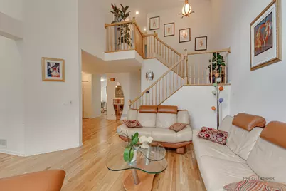 73 Woodstone Drive, Buffalo Grove, IL 60089 - Photo 7