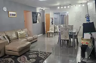 4820 W Conrad St, Skokie, IL 60077 - Photo 7
