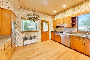 801 Gunderson Ave, Oak Park, IL 60304 - Photo 17