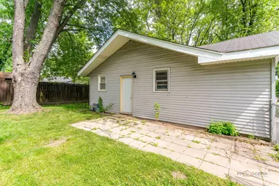 200 S Beck Road, Lindenhurst, IL 60046 - Photo 21