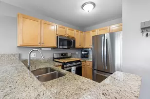 2394 Caton Crest Dr, Crest Hill, IL 60403 - Photo 9