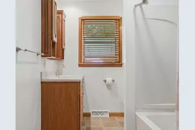 1952 Larod Drive, Dixon, IL 61021 - Photo 23