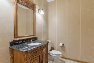 130 N Buckingham Dr, Sugar Grove, IL 60554 - Photo 15
