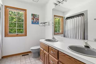 130 N Buckingham Dr, Sugar Grove, IL 60554 - Photo 27