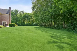 130 N Buckingham Dr, Sugar Grove, IL 60554 - Photo 27