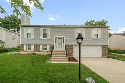 1260 Waterbury Lane, Roselle, IL 60172 - Photo 1