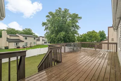 1260 Waterbury Lane, Roselle, IL 60172 - Photo 19