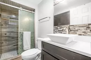 1260 Waterbury Ln, Roselle, IL 60172 - Photo 15