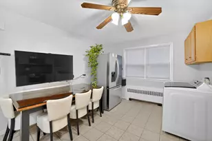 7410 N Oakley Ave, Chicago, IL 60645 - Photo 11