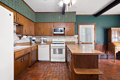 311 W 2nd Street, Momence, IL 60954 - Photo 9