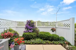 443 Yorktown Ct, Aurora, IL 60504 - Photo 17