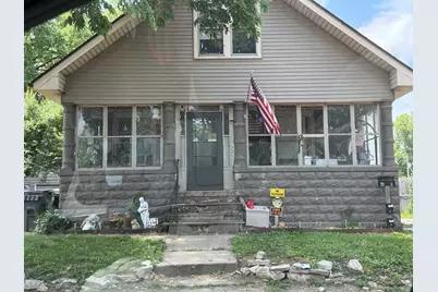 325 S Capitol Street, Pekin, IL 61554 - Photo 1