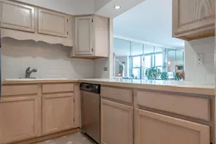 777 N Michigan Ave, Chicago, IL 60611 - Photo 11