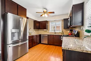 9352 S Ridgeway Ave, Evergreen Park, IL 60805 - Photo 7