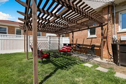9352 S Ridgeway Avenue, Evergreen Park, IL 60805 - Photo 31